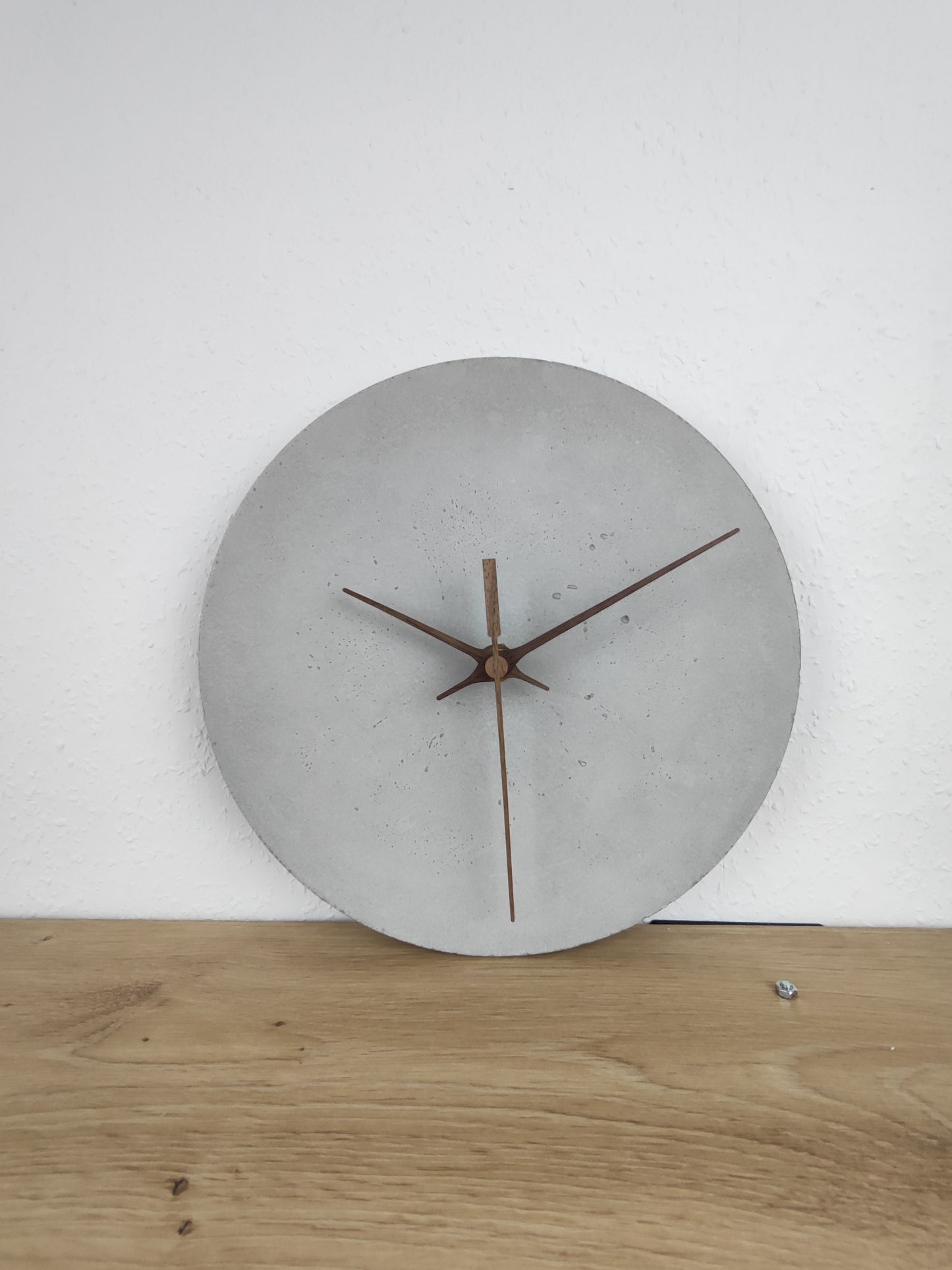 Betonuhr schlicht 27cm